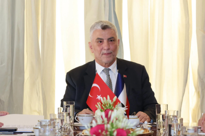 Ticaret Bakanı Ömer Bolat, Fransa’da