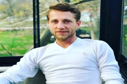 Kazada ölen motosiklet sürücüsü, 11 yıl sonra aynı kaderi paylaştığı ablasının yanında toprağa verildi