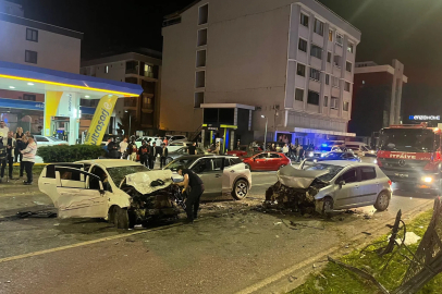 Samsun'da 3 aracın karıştığı zincirleme kaza: 5 yaralı