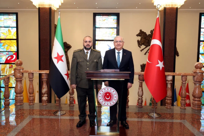 Bakan Güler, Suriyeli mevkidaşı Ebu Kasra ile bir araya geldi