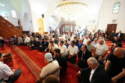 Özgür Özel ve Mansur Yavaş, Ferdi Zeyrek için okutulan Mevlid-i Şerife katıldı  