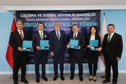 SOCAR ve Türk Traktör CEO'larına 'Turkuaz Kart' verildi