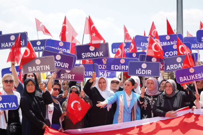 81 ilden gelen şehit aileleri Cudi Dağı’ndaki şehitliği ziyaret etti