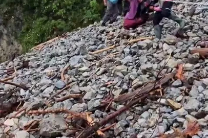 Osmaniye'de sağanak sel ve heyelana neden oldu 