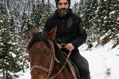 Çoruh Nehri’ne uçan kamyonette kaybolan baba-oğul aranıyor