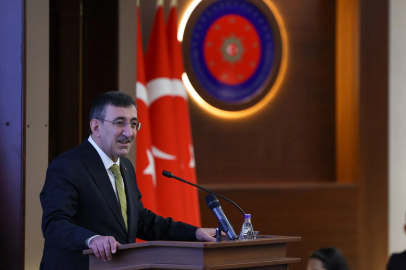 Cevdet Yılmaz, Milli Güvenlik Konferansları kapsamında sunum yaptı