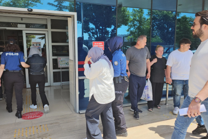 Rüşvet alıp kürtaj yapan doktora operasyon; 11’i kadın 20 gözaltı