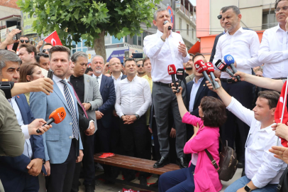 Özel: Bir bankın üzerindeyiz ama milletin gönlündeyiz